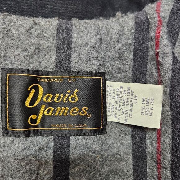 Vintage DAVIS JAMES Red and Black Lined Jacket with Patterned Accents Size Large - Picture 3 of 4